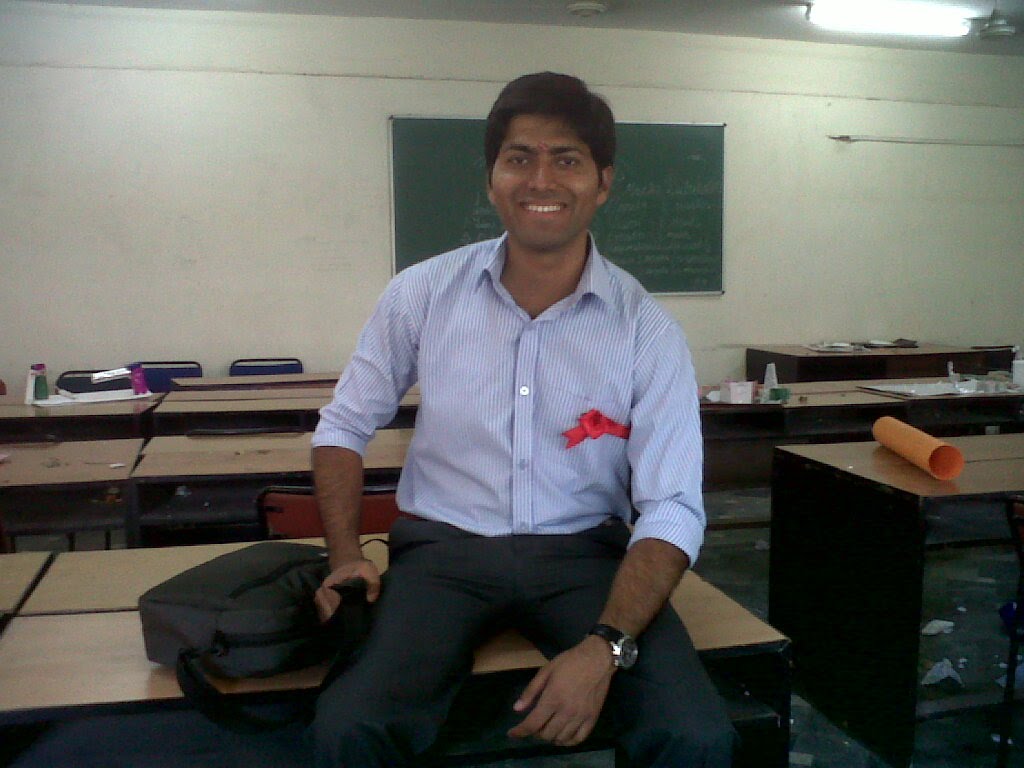 Ravi in college