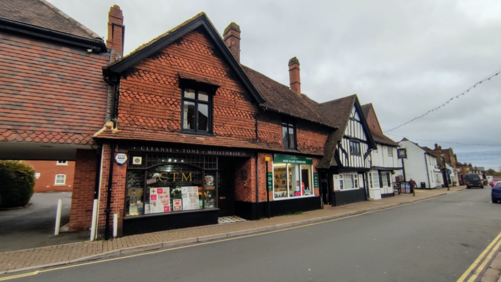 Burnham High Street Shop 1