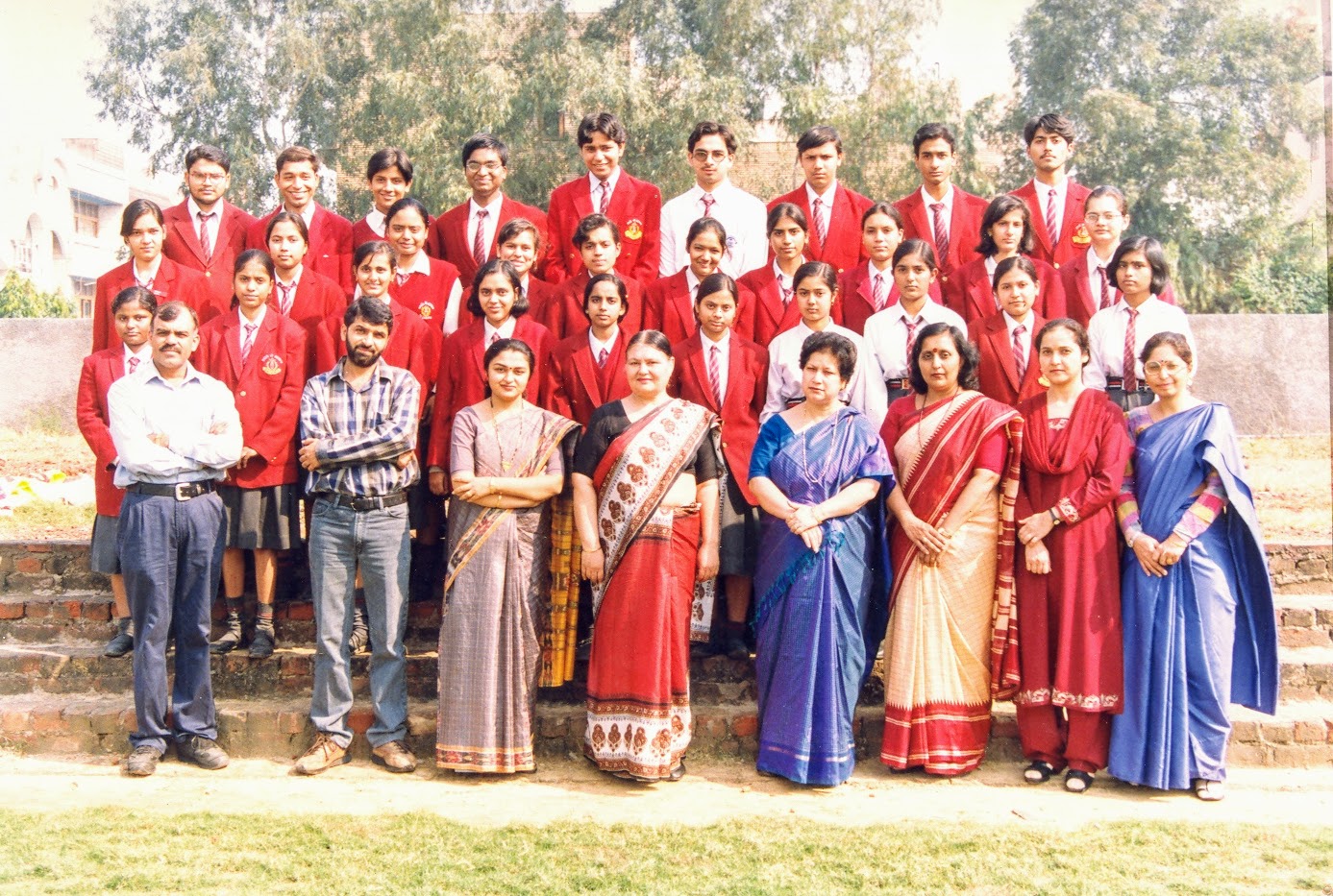 Ravi Sagar Class XIIth 1999 Medical Batch