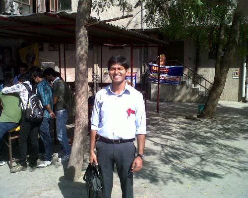 Ravi in college