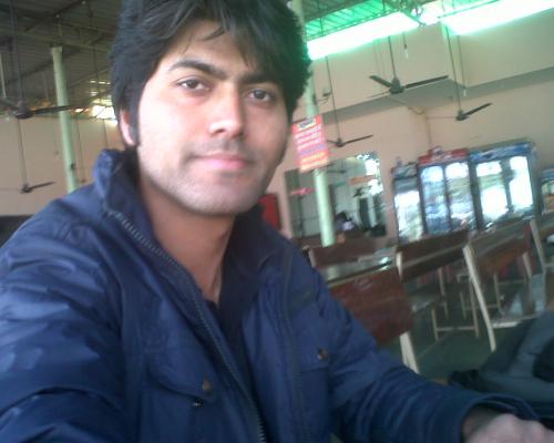 Having lunch at Murthal